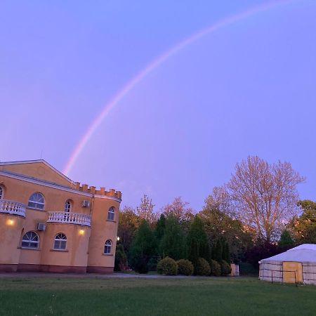 Kastély Panzió Hajdúszoboszló Exterior foto