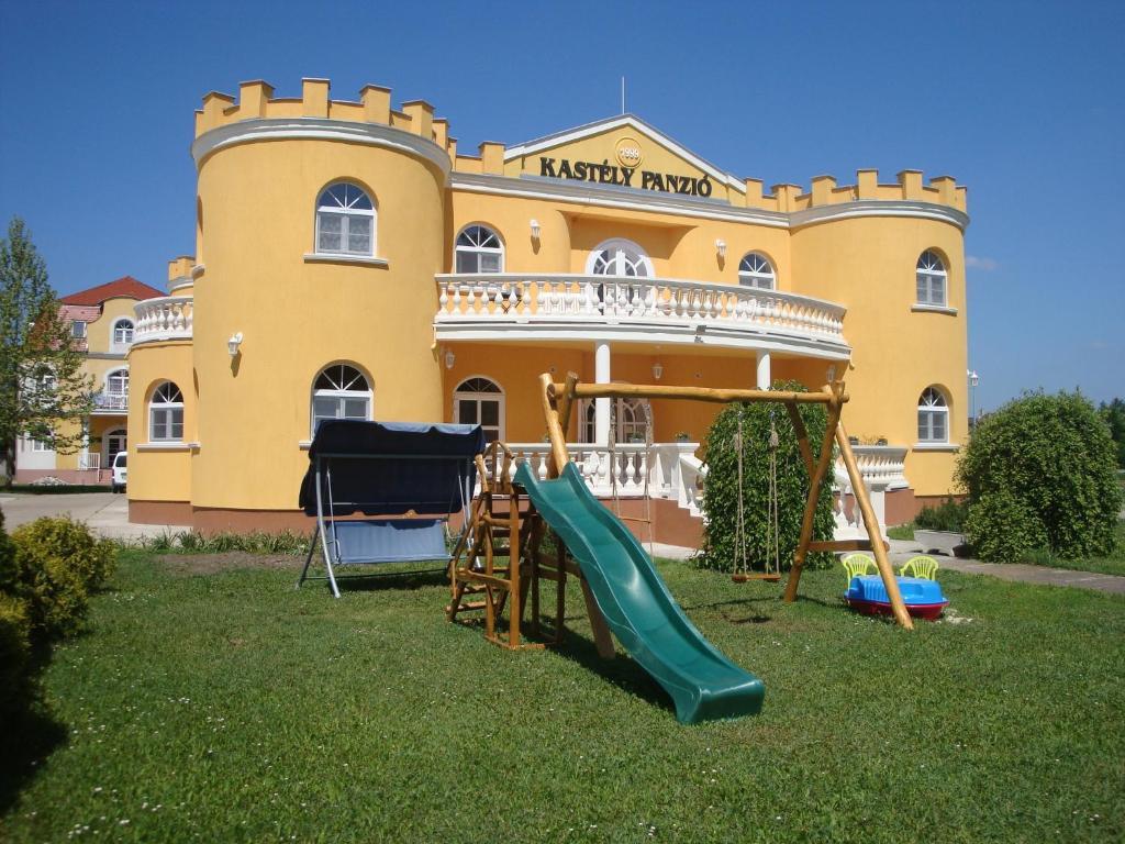 Kastély Panzió Hajdúszoboszló Exterior foto